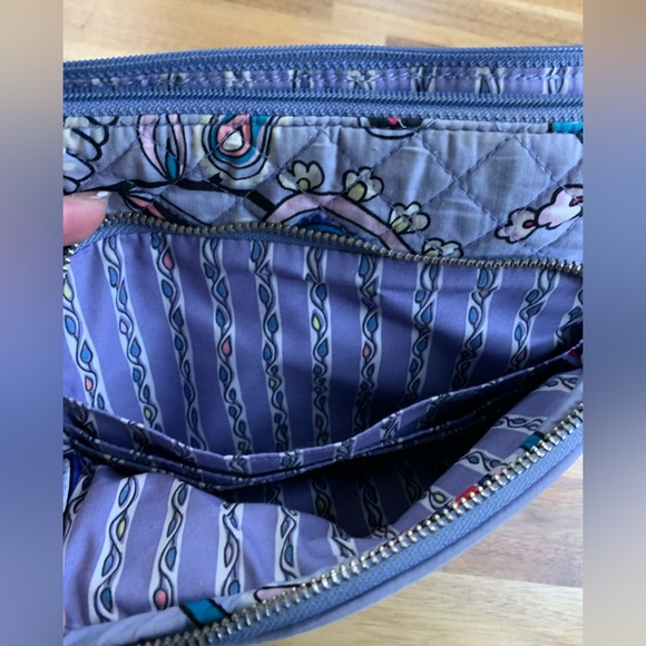 Vera Bradley Crossbody Purse , Paisley colors - Picture 5 of 5